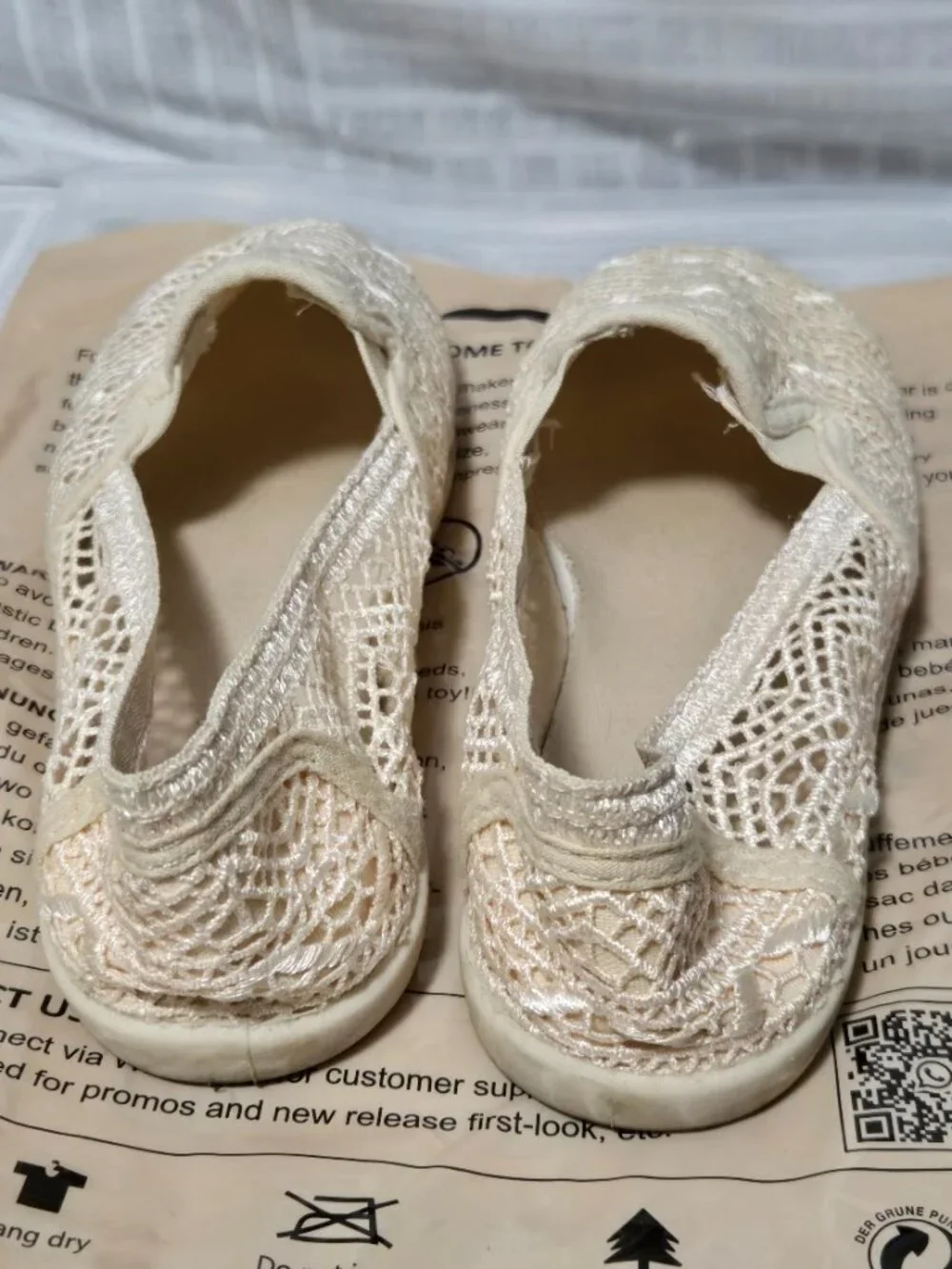 Airwalk Cream Crochet Lace Slip On Flats Alpargata Loafers Size 3 / Fits W 4.5-5